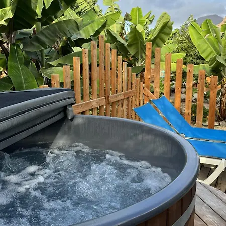 Magec Vip Suite Jacuzzi Privado Piscina *